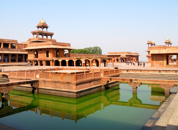 fatehpur-sikri